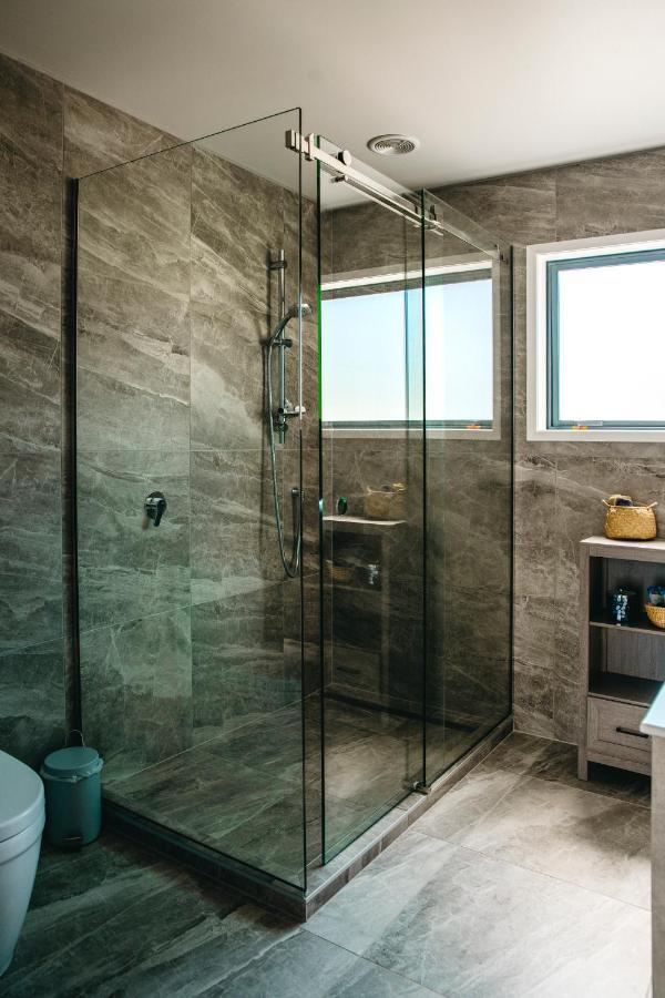 Boathouse Apartments Піктон Екстер'єр фото