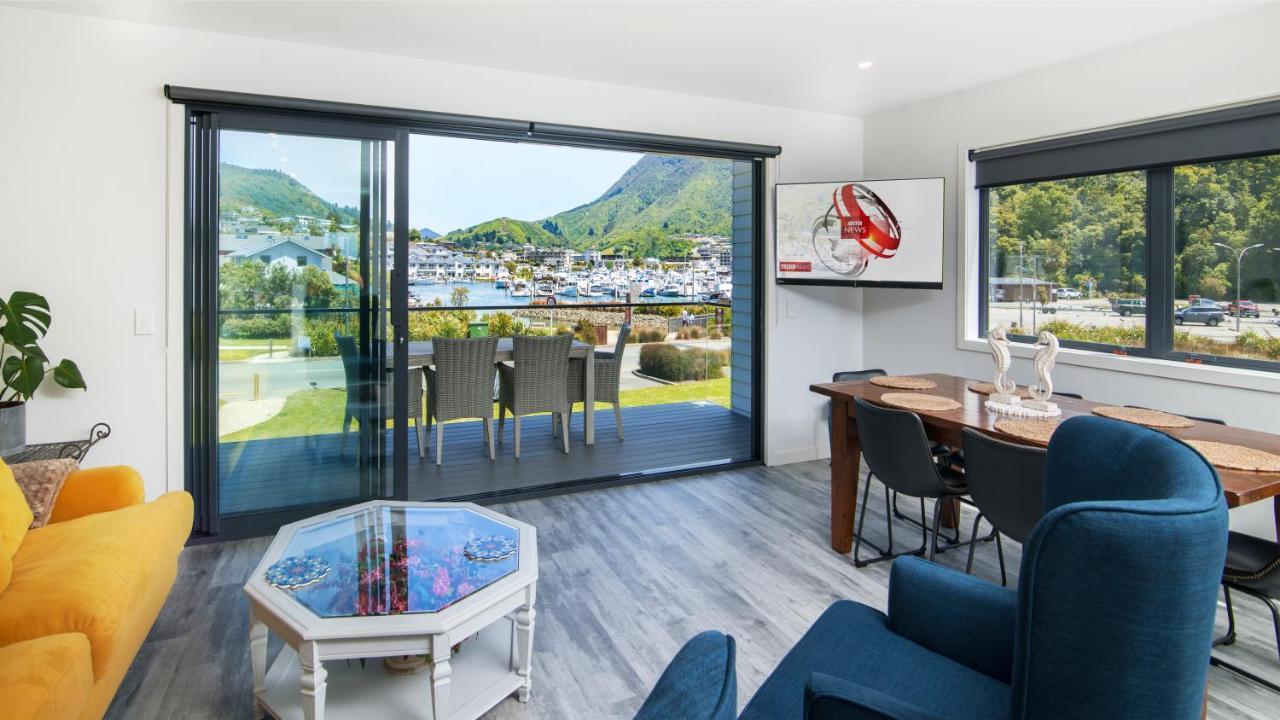 Boathouse Apartments Піктон Екстер'єр фото