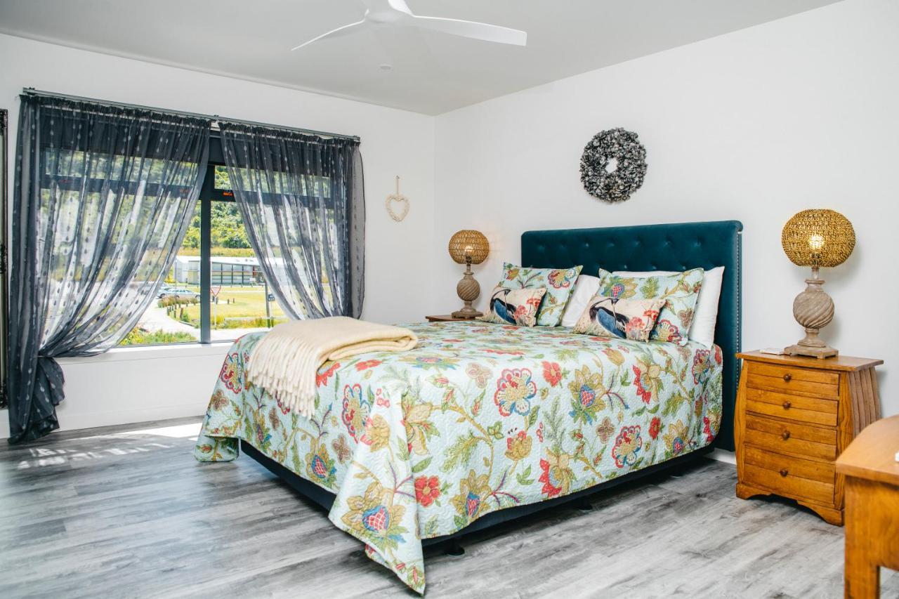 Boathouse Apartments Піктон Екстер'єр фото
