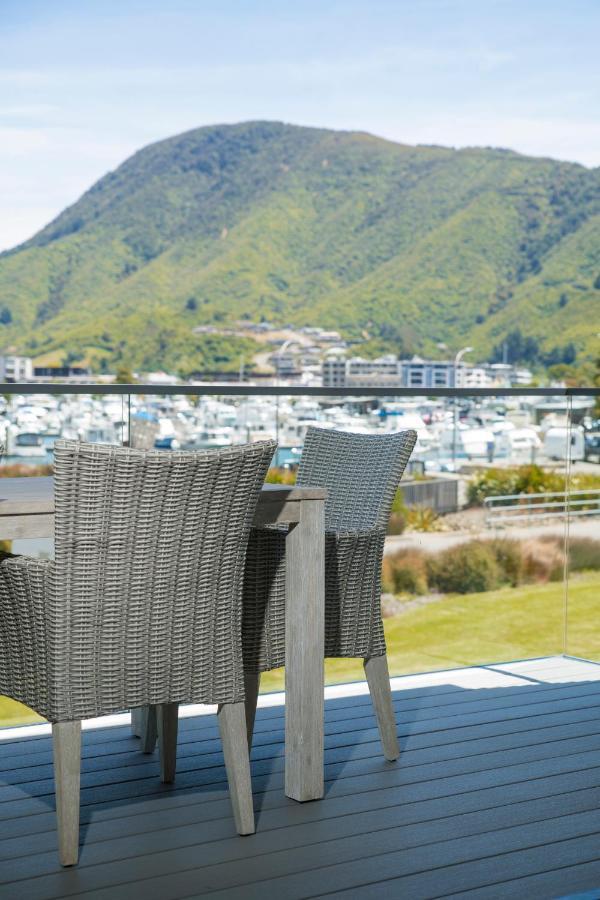 Boathouse Apartments Піктон Екстер'єр фото